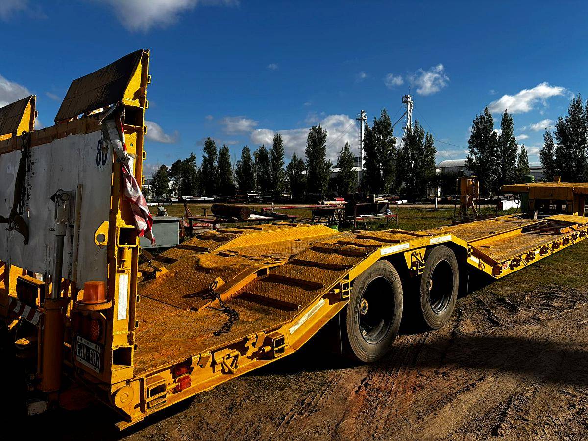 Semi Carreton Agricola Ombu de 2 Ejes para 25 TN