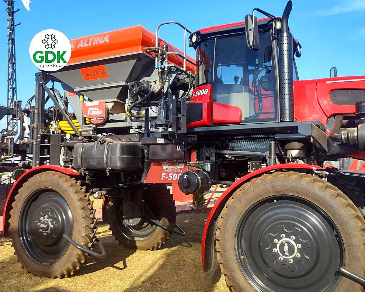 Fertilizadora Autopropulsada F5000/ 5000 Lts. Ombu