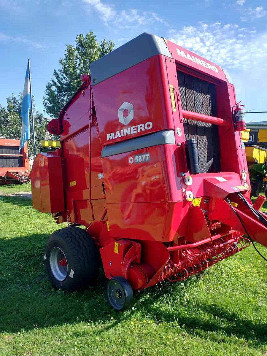 Rotoenfardadora 5877 con Atador de RED