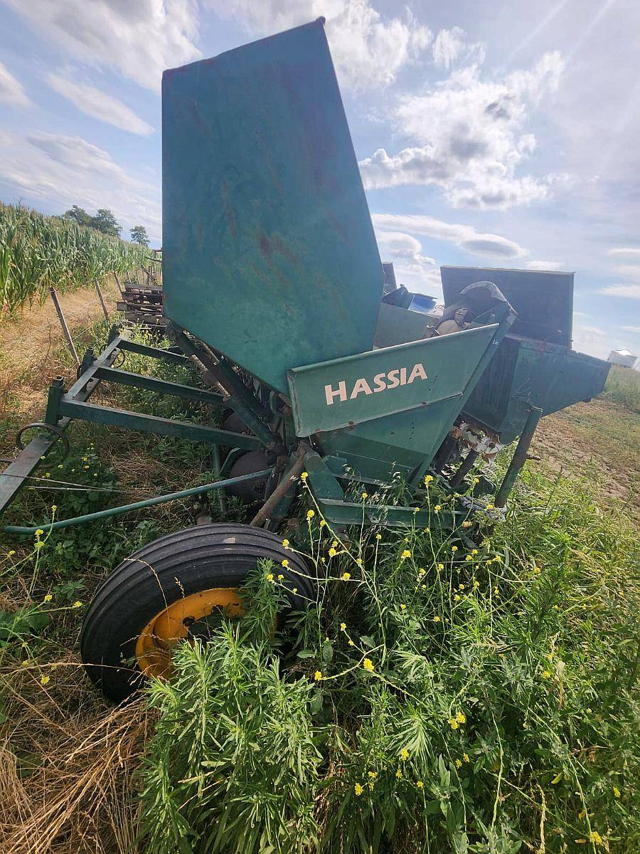 Sembradora de Papa Hassia 4 Surcos a 85 cm