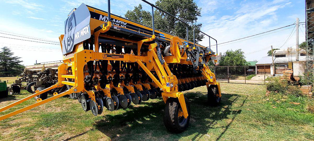 Sembradora Agrometal MX MAX 39 a 17,5 con Kit Neumatico
