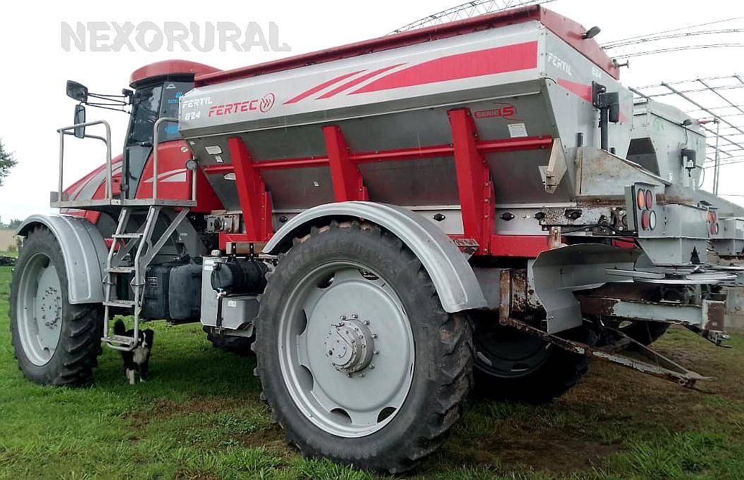 Fertec, Fertil 824, 2014 Motor Cummins 240 HP, 8000 Hs