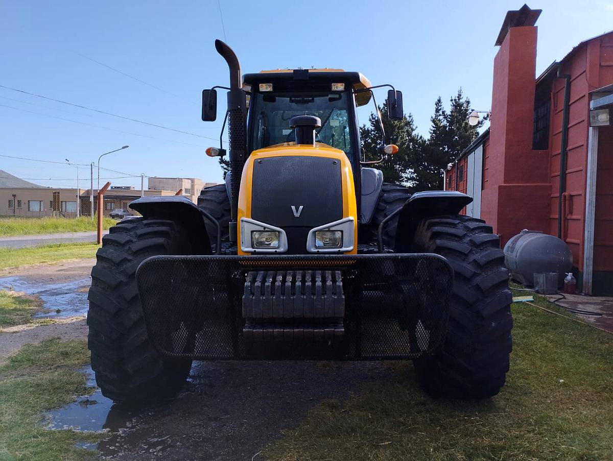 Tractor Valtra BH185 I