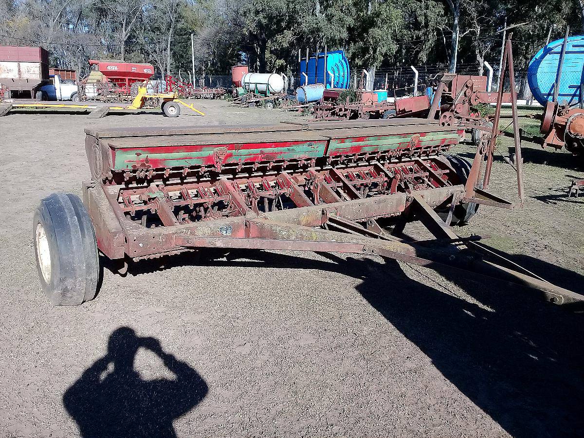 Giorgi de 24 con Alfalfero