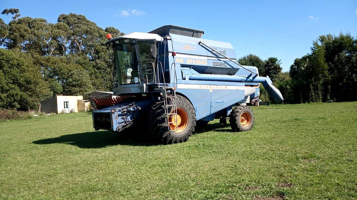 Vendo o Permuto Cosechadora Bernardin M2160