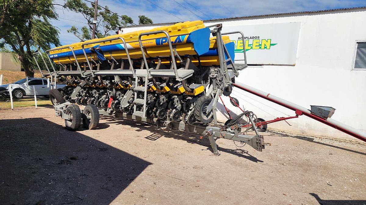 Sembradora Pla Autotrailer de 14 a 52 cm