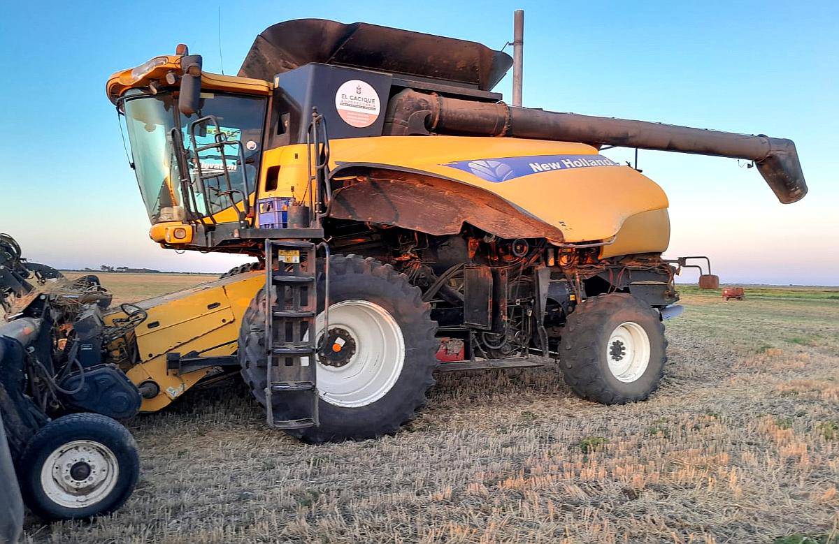 Cosechadora New Holland CR9060 Draper MAC Don 40 - DT Dual