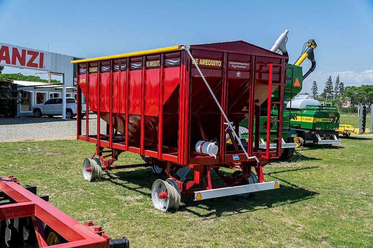 Acoplado Tolva P/semilla/fertilizante - Directo de Fabrica