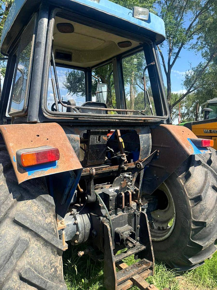 Tractor New Holland TL75 e