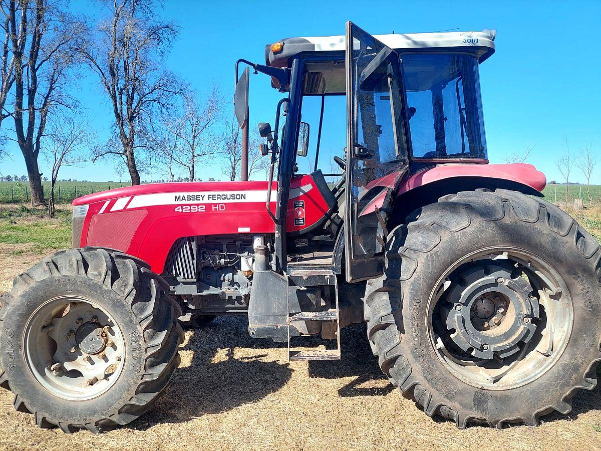 Tractor Massey Ferguson 4292 2017 120hp - Solo 1.100 Horas