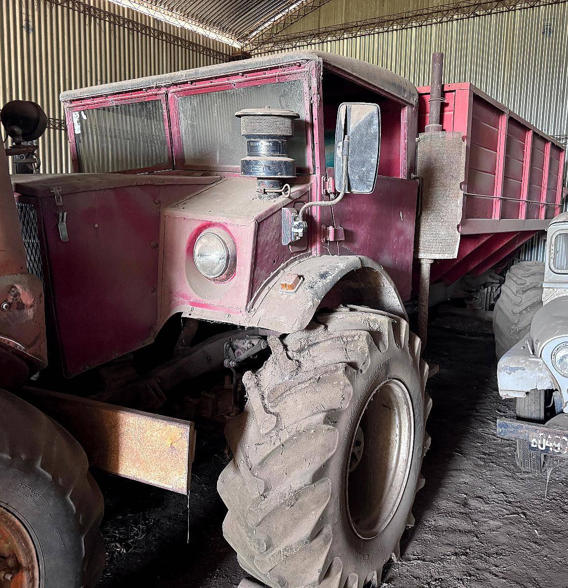 Camión Guerrero Autodescargable de 7 Toneladas