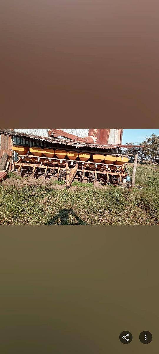 Vendo Sembradora Agrometal 9a52