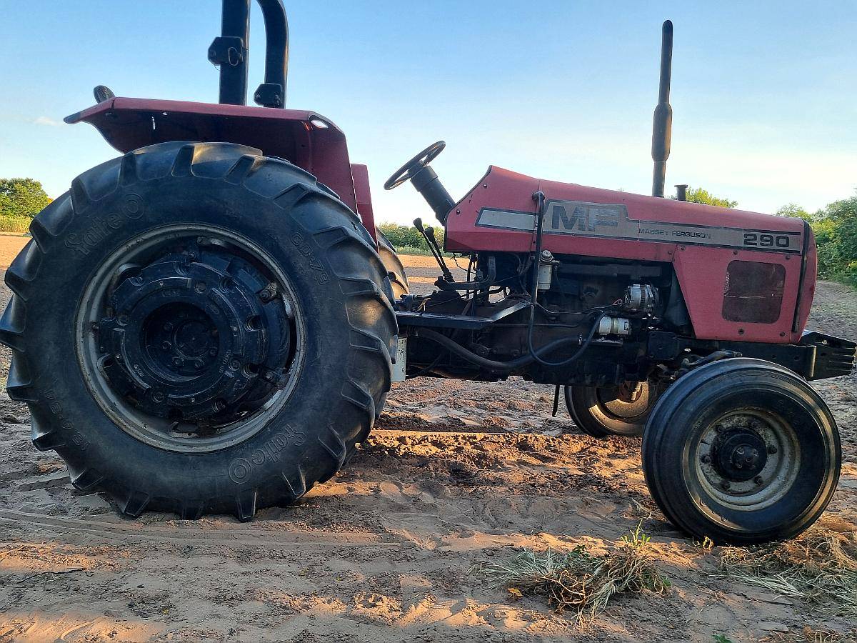 Tractor Massey Ferguson 290