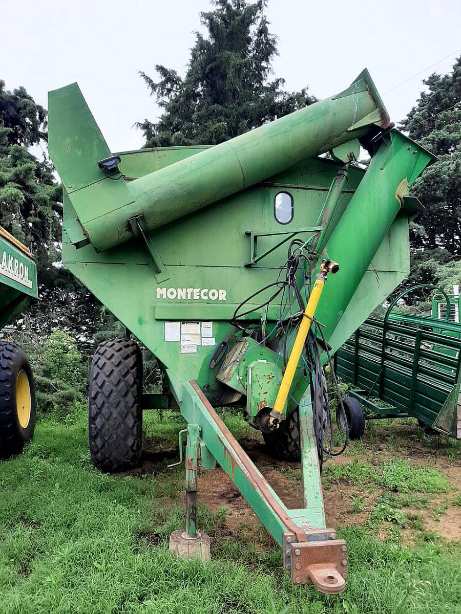 Autodescargable Montecor 1 Eje de 14 TN con Balanza Hook