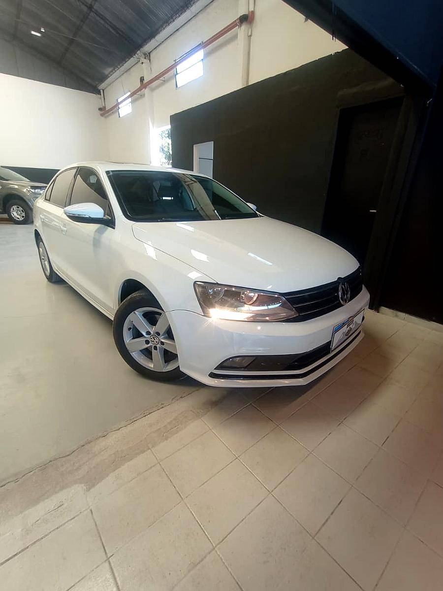 Volkswagen 2018 Vento 1.4tsi Comf TIP $27.600.000 132.000km