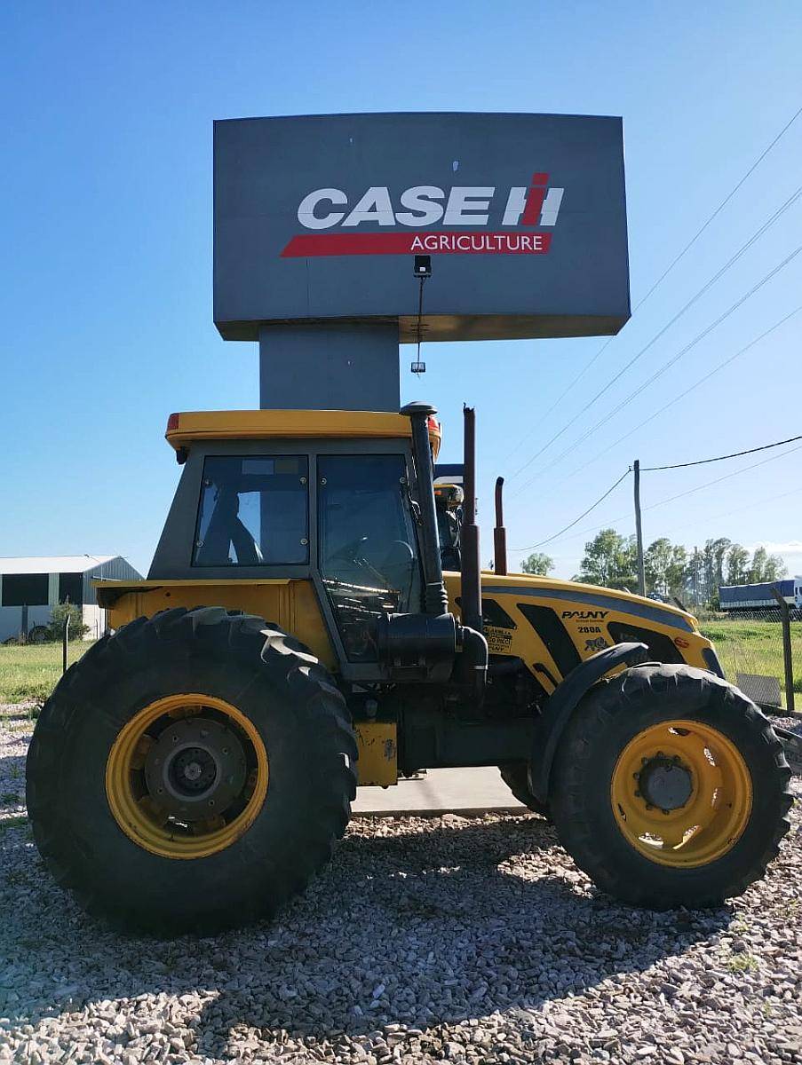 Tractor Pauny 280 – año 2011