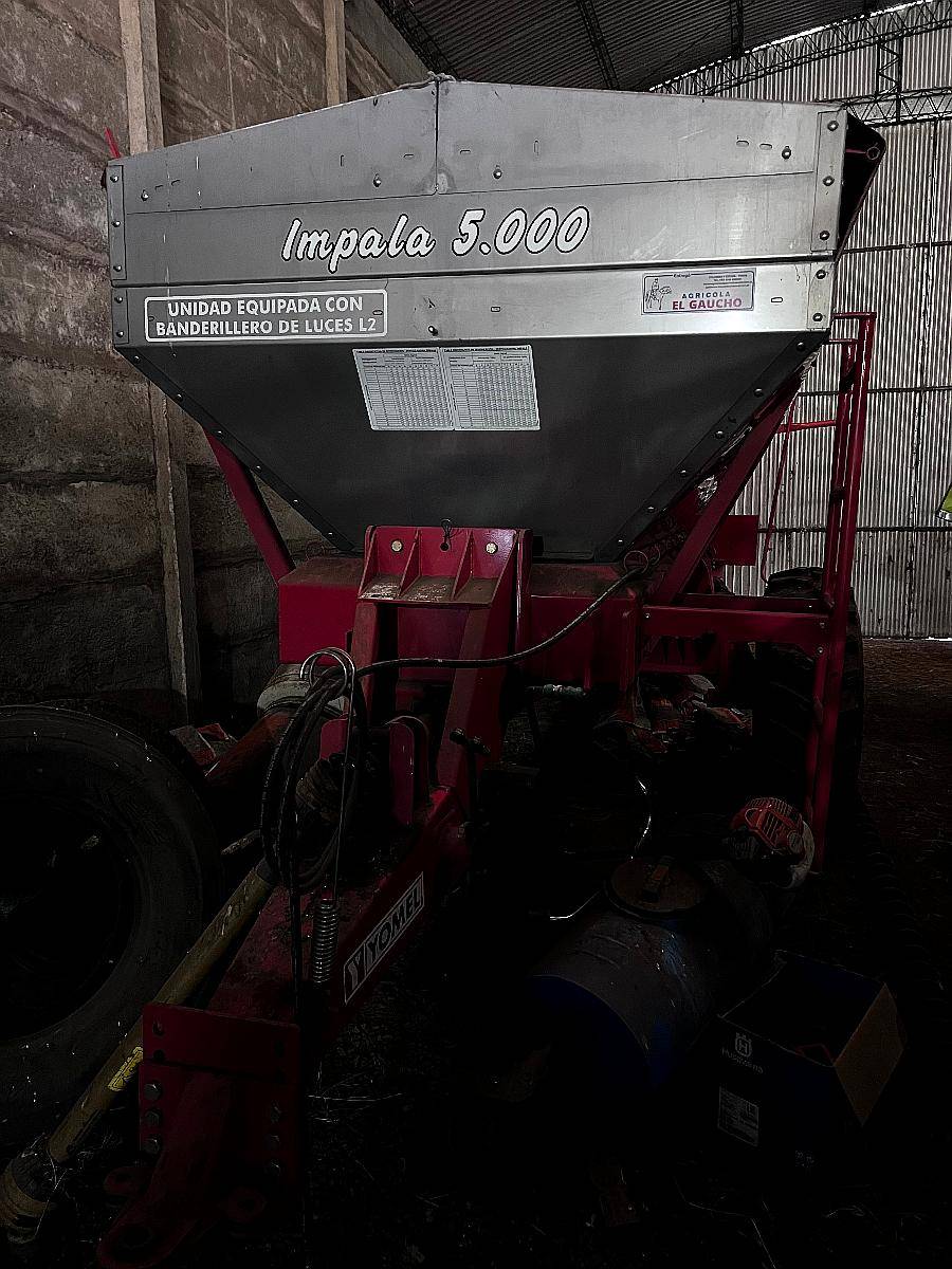 Fertilizadora Yomel 5000 Lts Acero Inoxidable