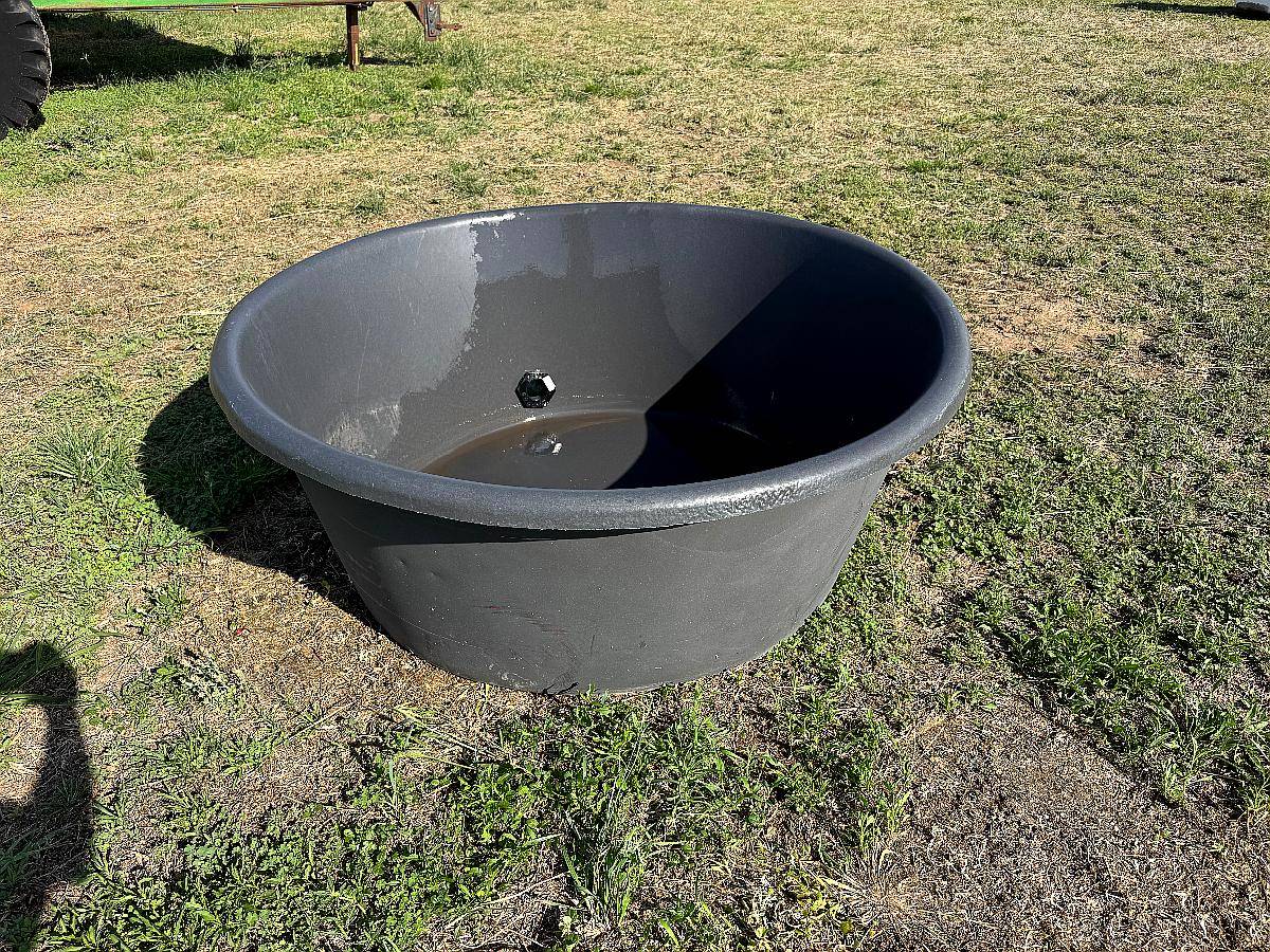 Bebedero de Plástico Nuevo