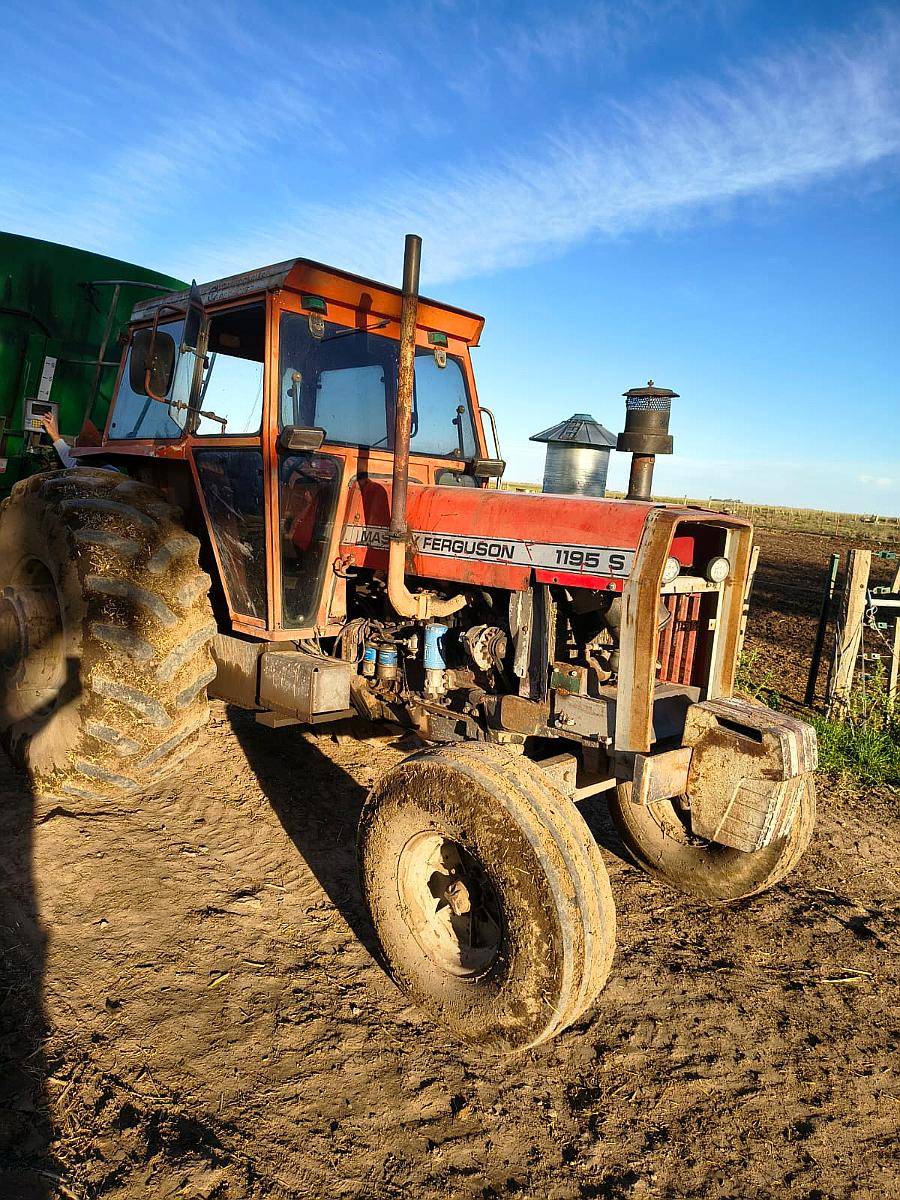 Tractor Massey 1195 S