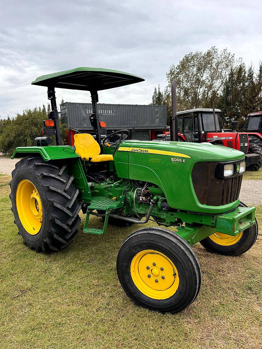 Tractor John Deere 5065 e