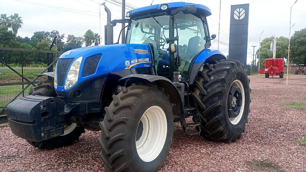 Tractor New Holland T 7.245 4wd