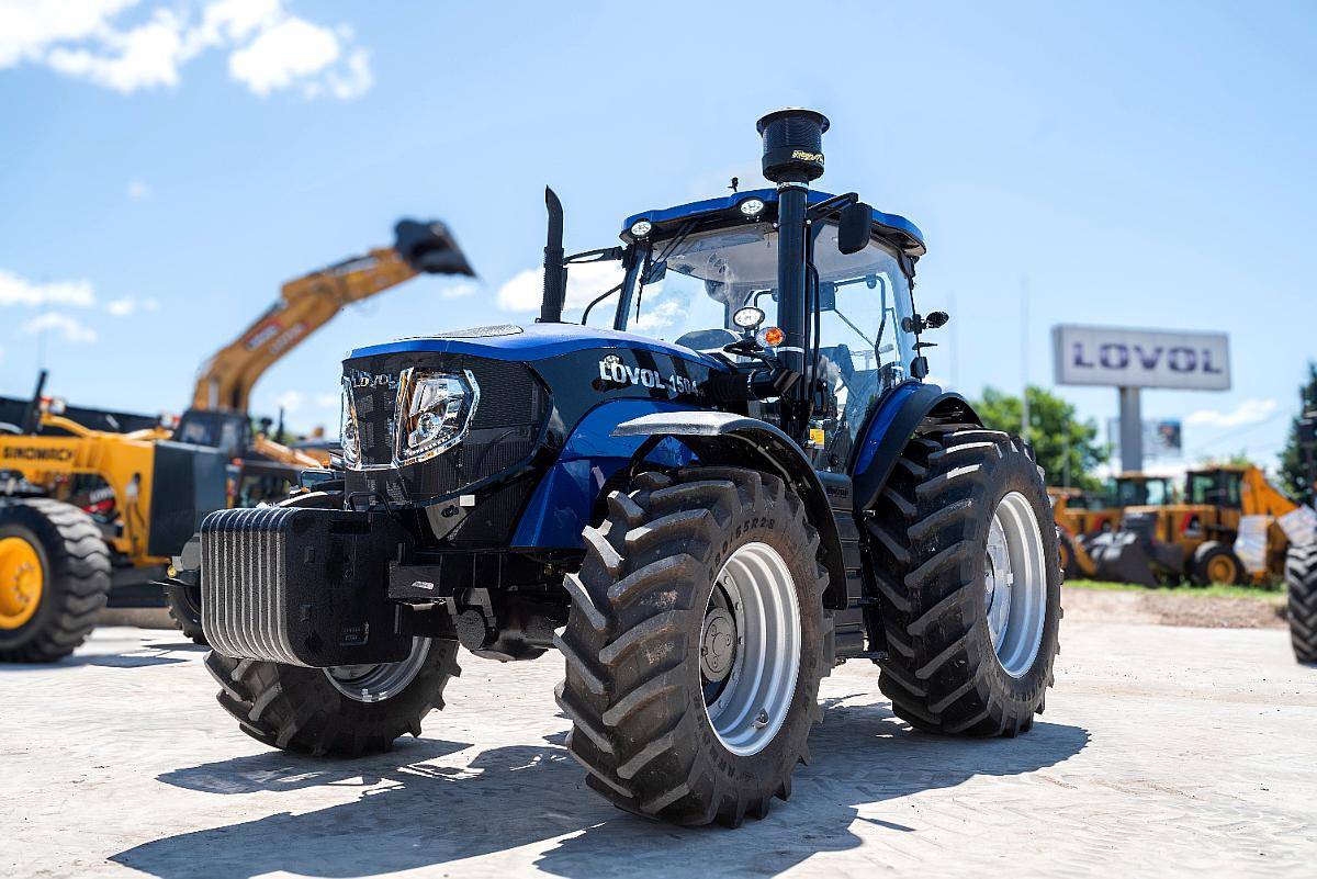 Tractor Lovol TR1504 150hp 4X4