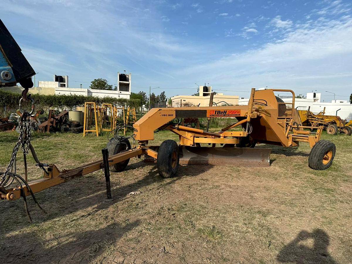 Niveladora Usada Modelo N 10 e 3600