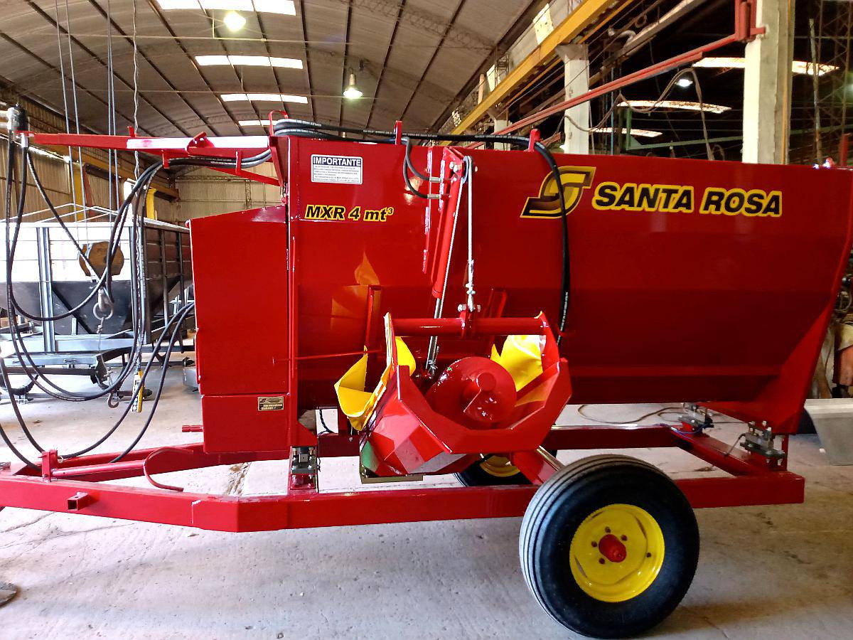 Mixer Santa Rosa de 4 MTS3 en UN Eje
