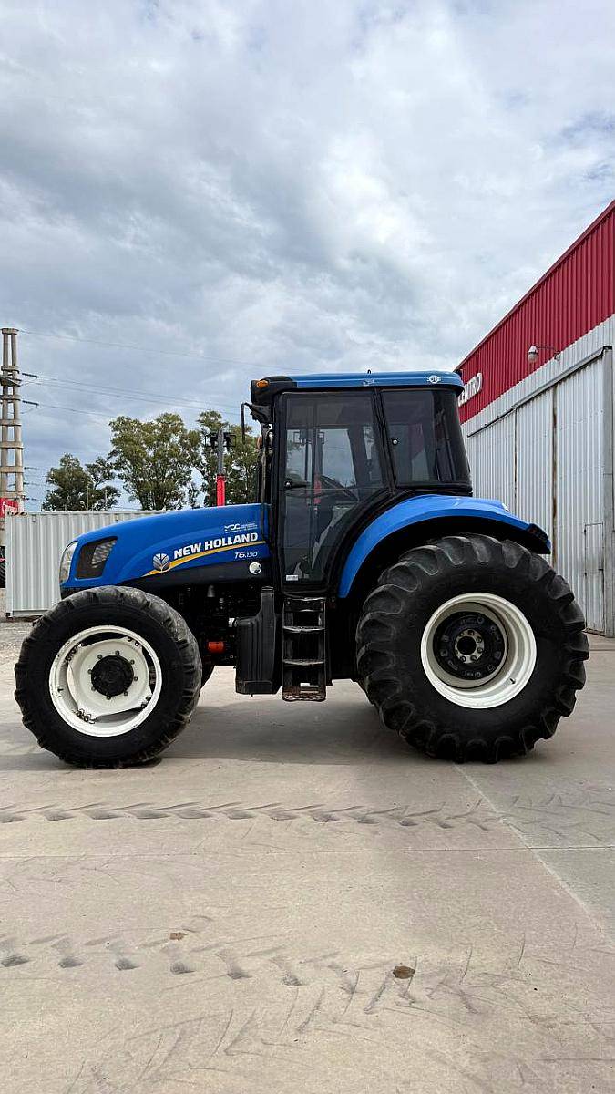 Tractor New Holland T6.130, Cabina Soid S/aa, año 20017