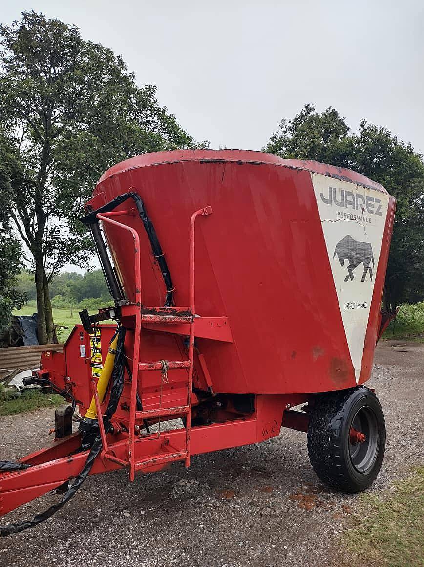 Mixer Vertical Juarez 14m3 Sinfin Semi Nuevo