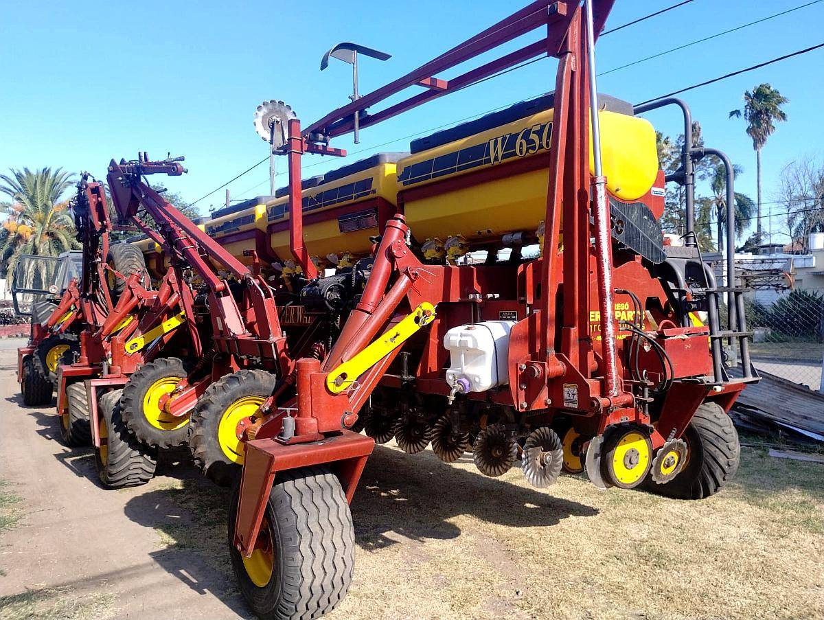 Sembradora Super Walter 24 a 42 cm Mecanica año 2015