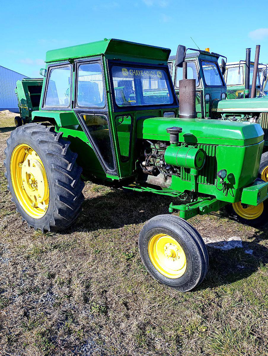 Tractor John Deere 2530 Usado