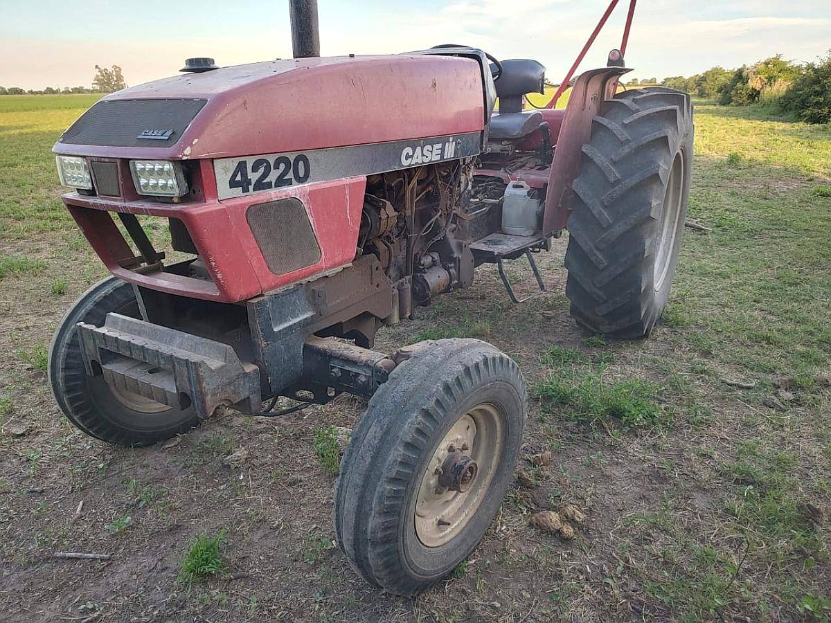 Tractor Case 4220 60 HP