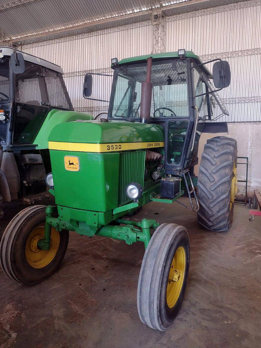 John Deere 3530 Impecable