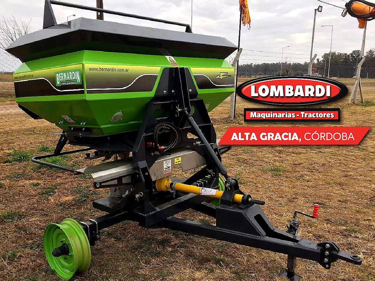 Fertilizadora Bernardin Capacidad de 1250 Litros