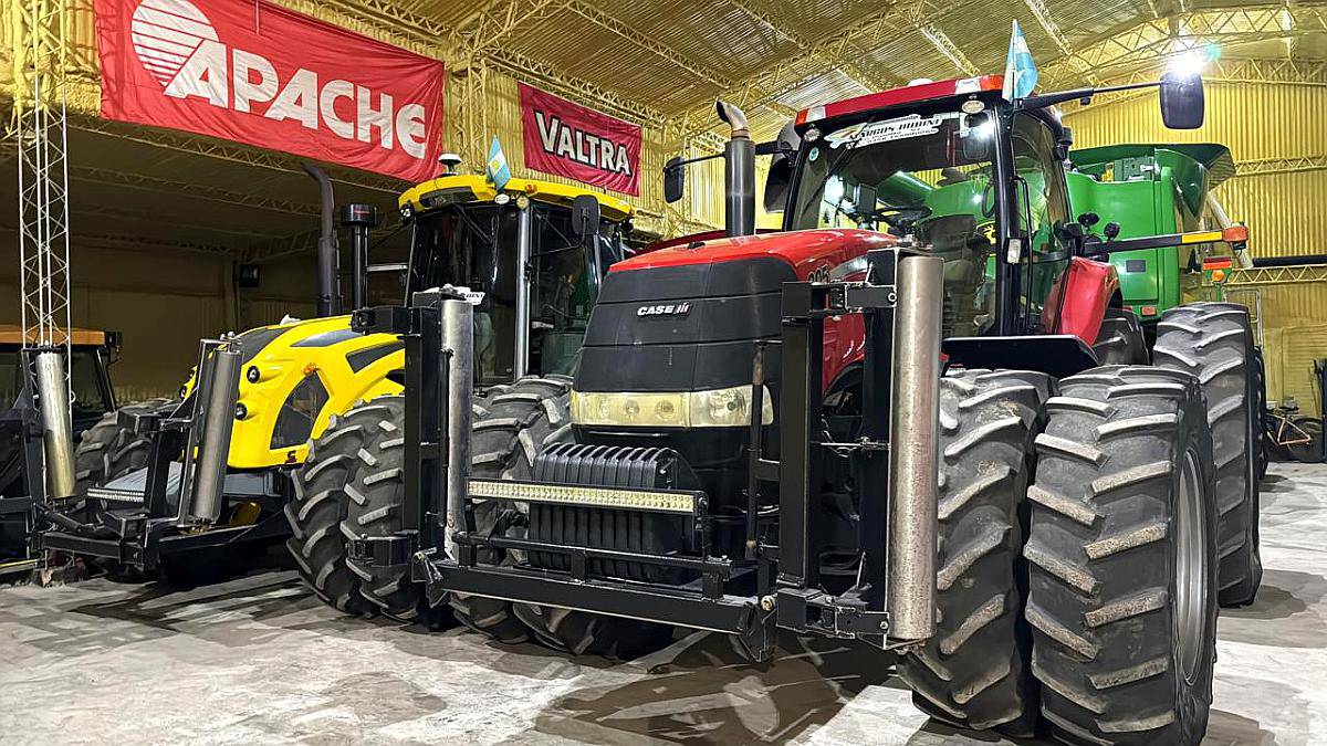 Tractor Case IH Magnum 305