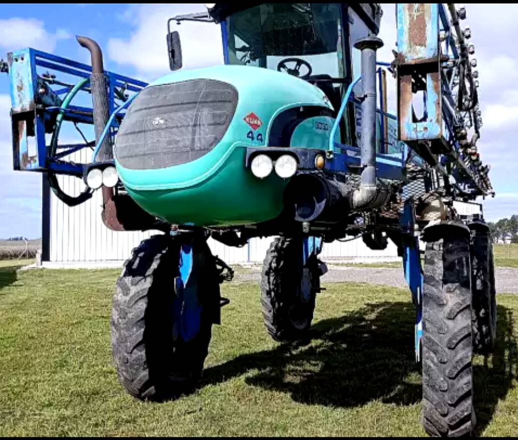 Pulverizadora Khun Modelo Stronger 3030 año 2014