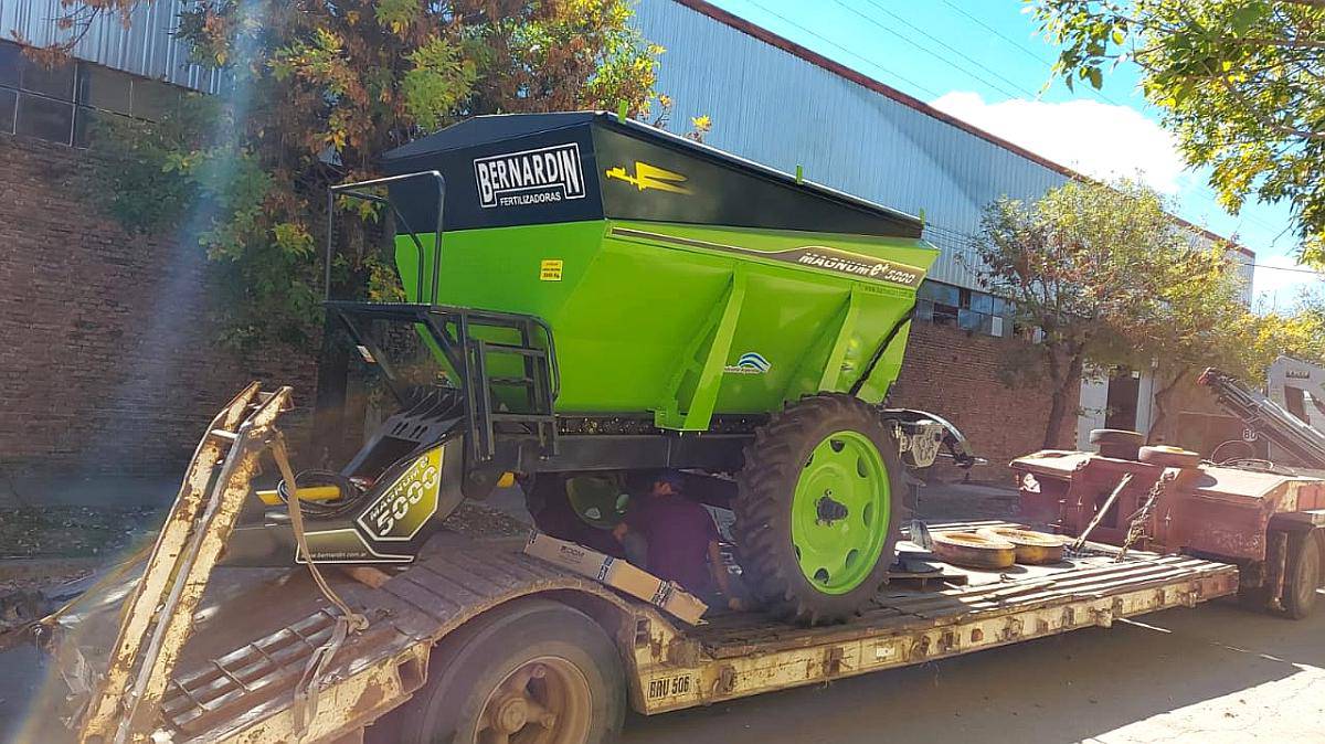 Fertilizadora Magnum E+ 5000lt Bernardin