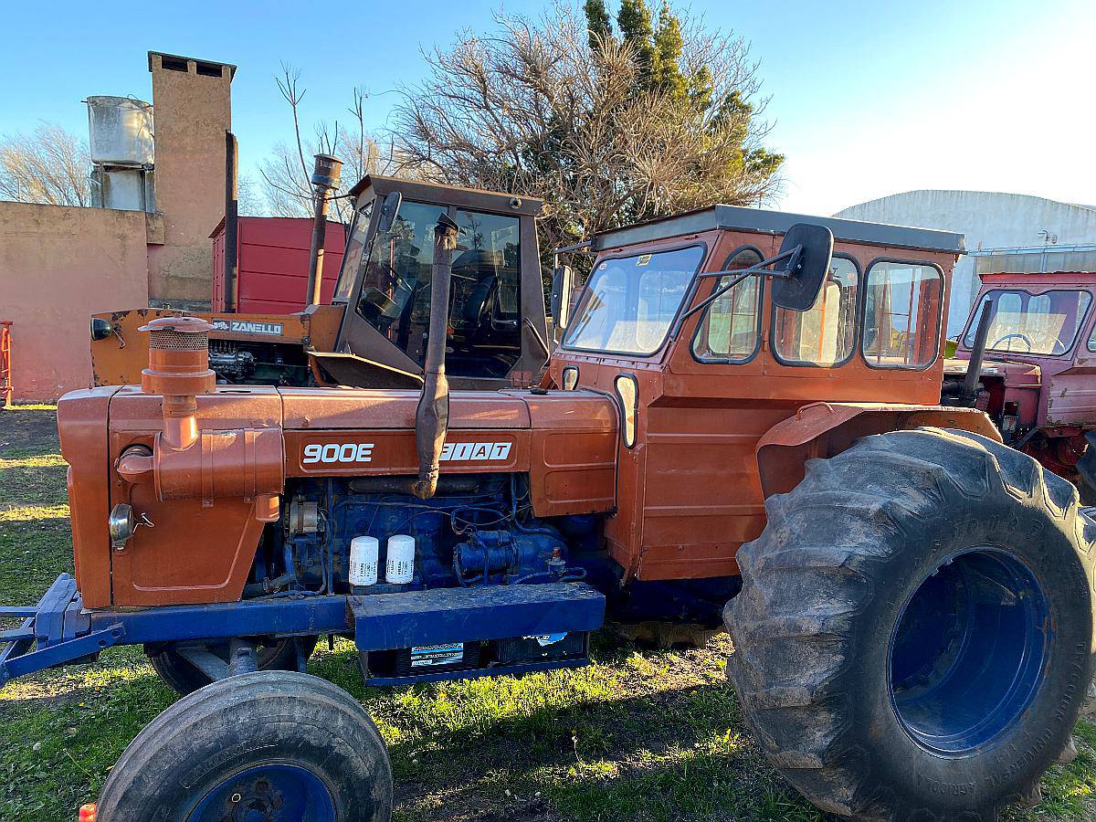 Tractor Fiat 900 e