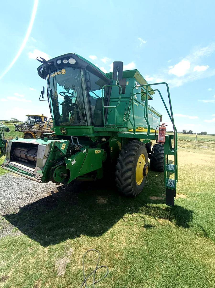John Deere 9650, con Plat de 30pies