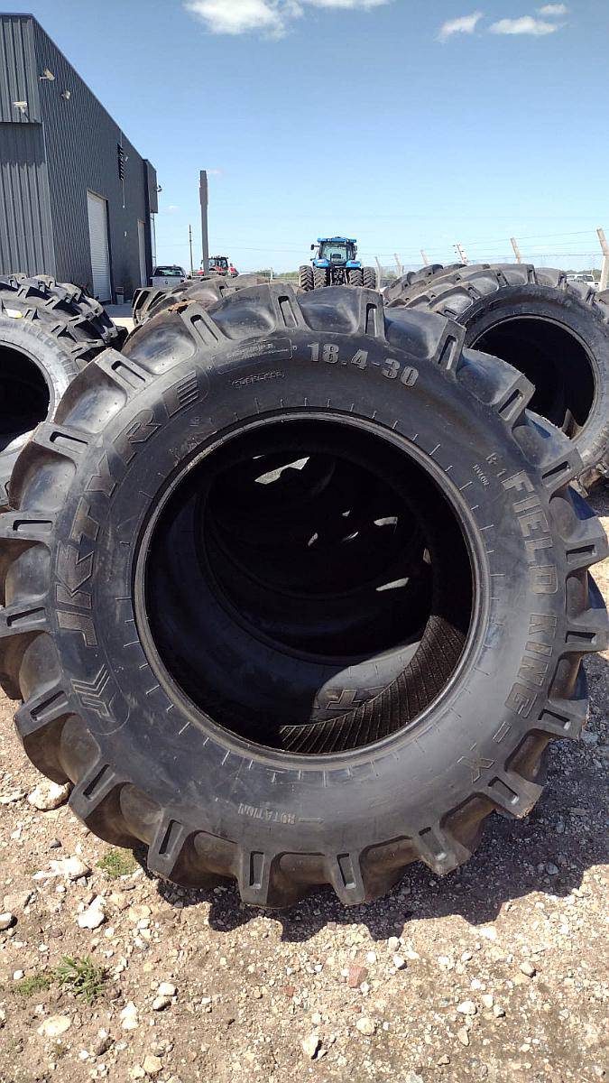 Cubierta JK Tyre 18.4 30 Fieldking XR1 8 Telas Agroads