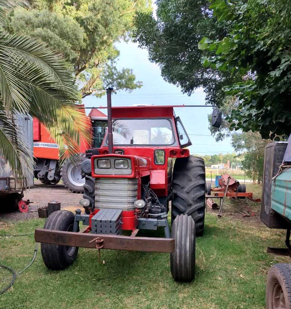 Vendo Tractor Massey Ferguson 1098 muy Bueno