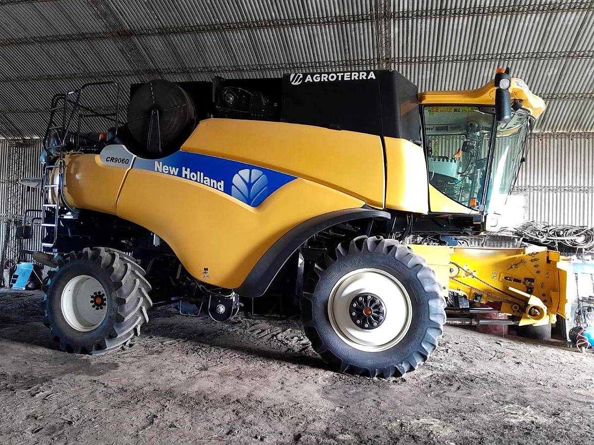 New Holland CR 9060- año 2013- 6000-4800 HS- Piloto