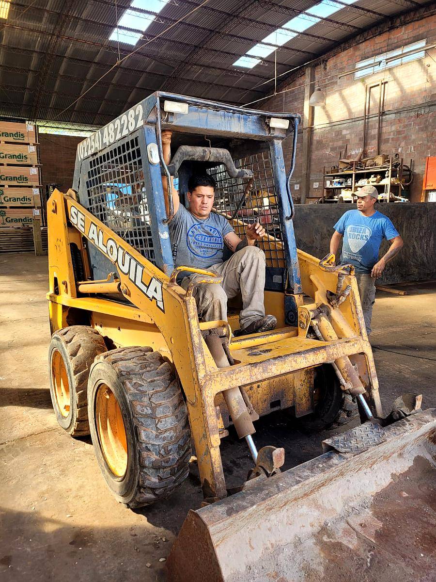 Minicargadora Hyundai HSL600 1997