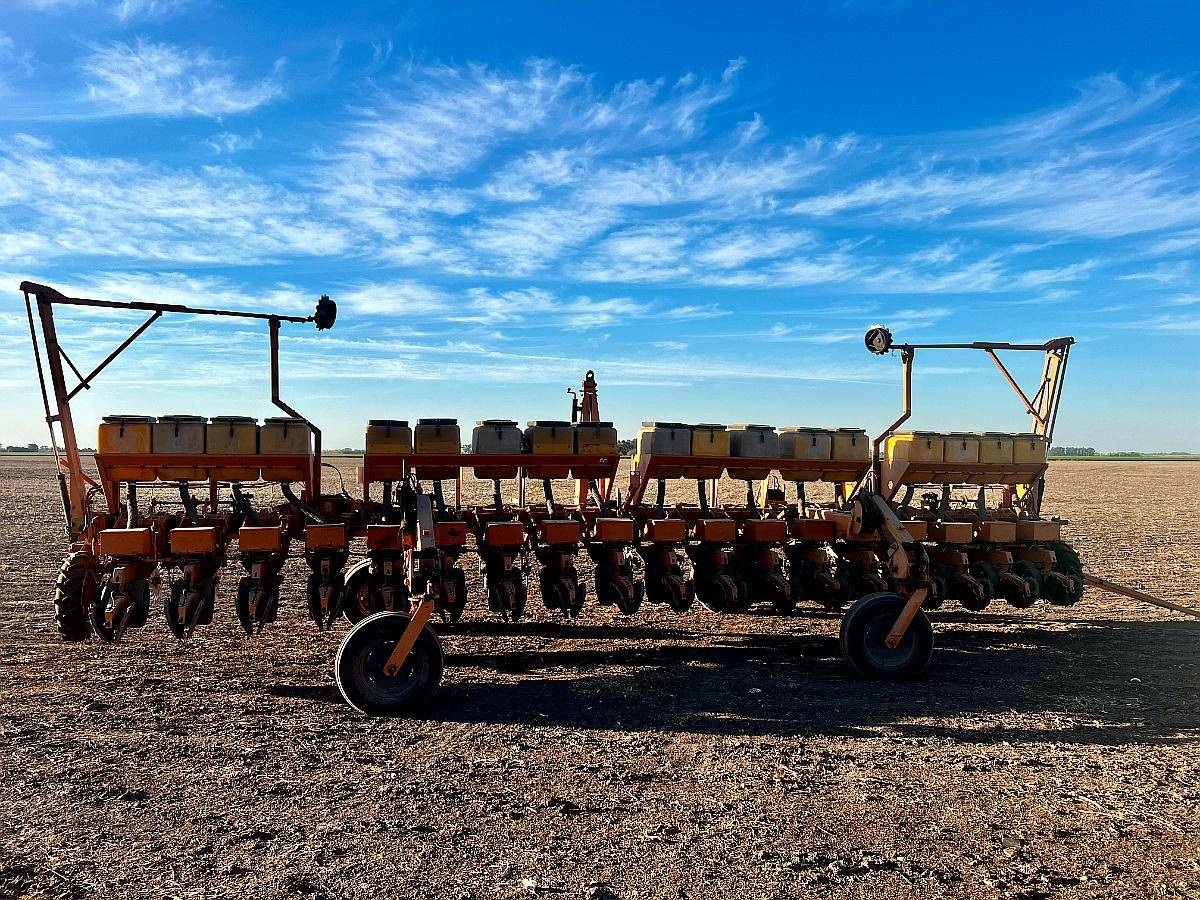 Sembradora Agrometal TX2 18 a 52