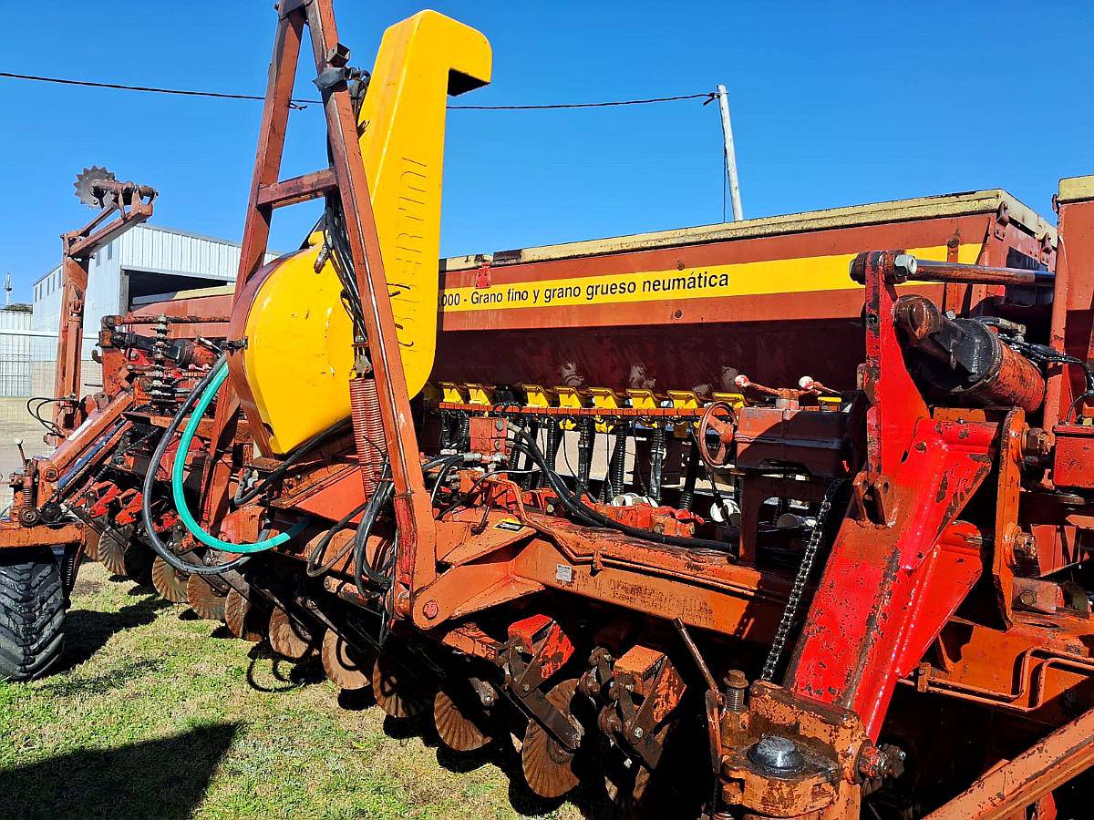 Sembradora Bertini 32000 Neumatica