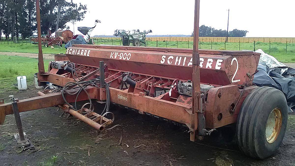 Schiarre KW 900 25 Surcos.