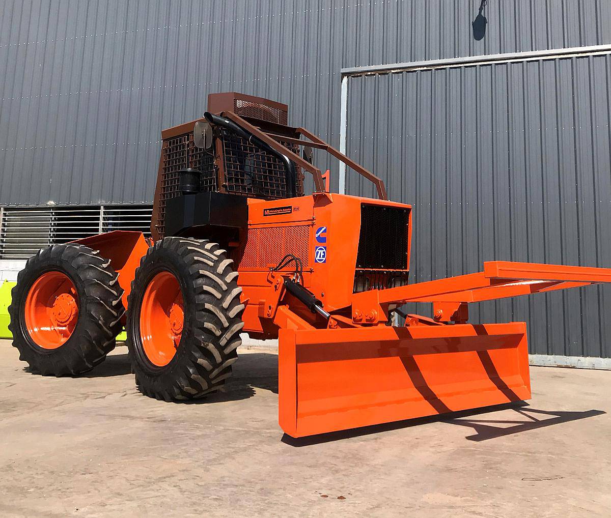 Zanello 160 HP Post Desmonte, con Mercedes y ZF