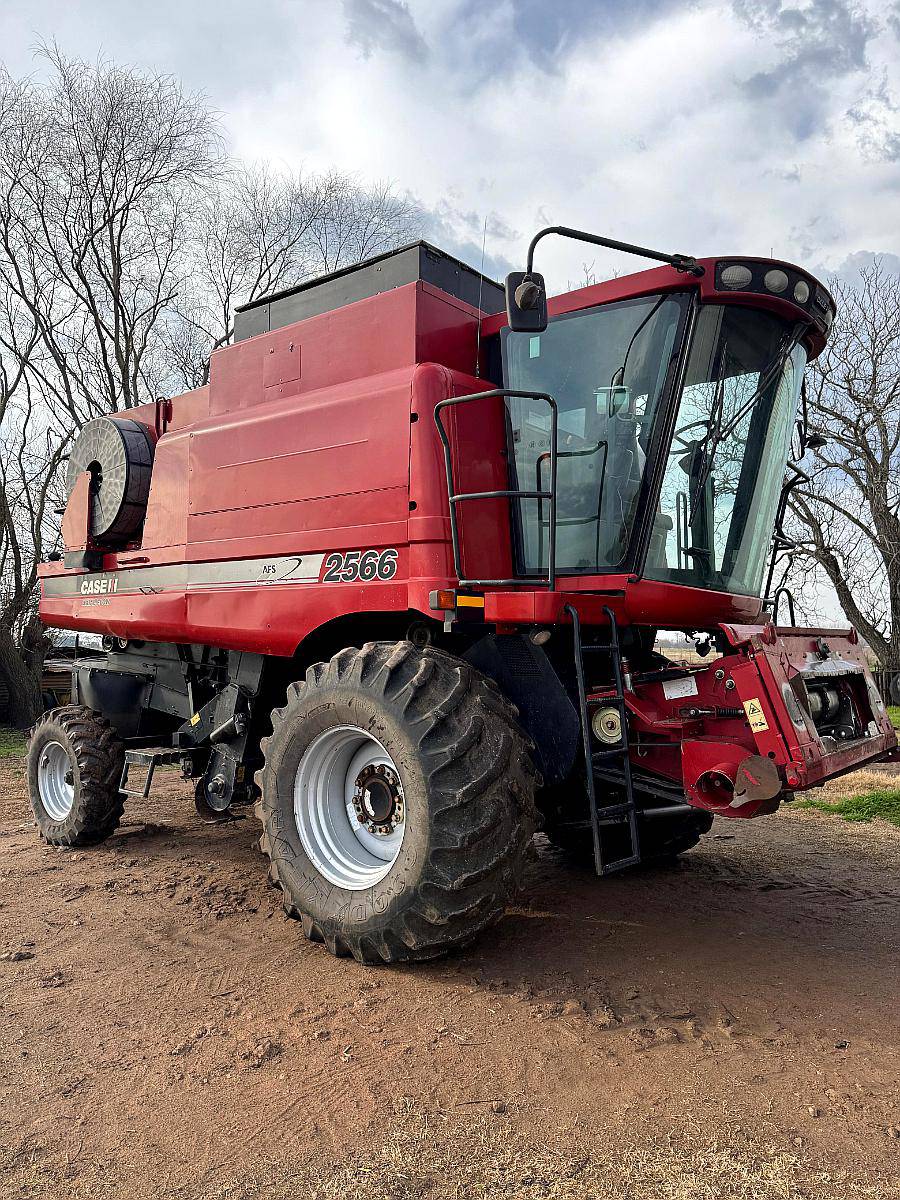 Cosechadora Case 2566ss 25f
