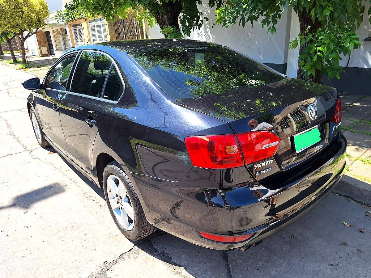 Vendo Vento Diesel TDI Luxury Caja 6ta